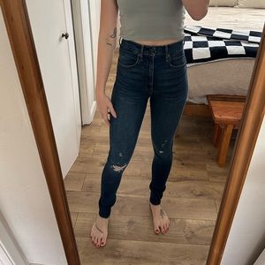 Abercrombie women’s skinny jeans